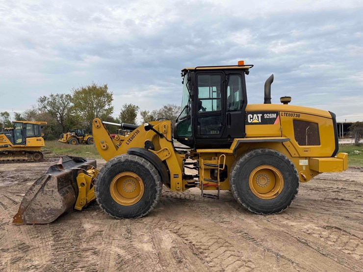 caterpillar-926-image-1