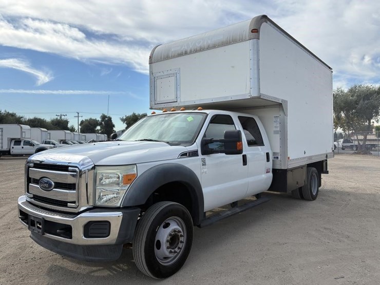 2016-ford-f550-xlt-image-1
