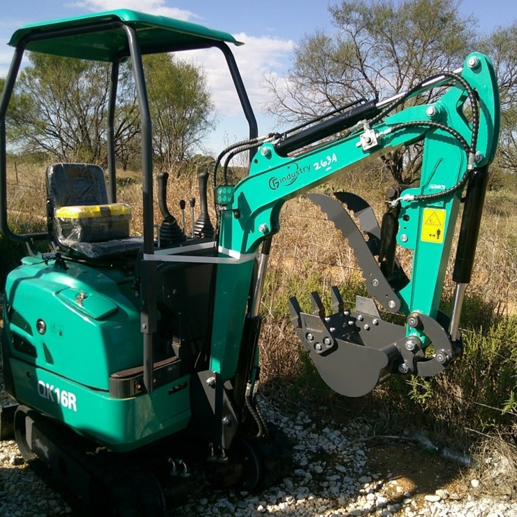 CFG INDUSTRIAL QK16R MINI EXCAVATOR