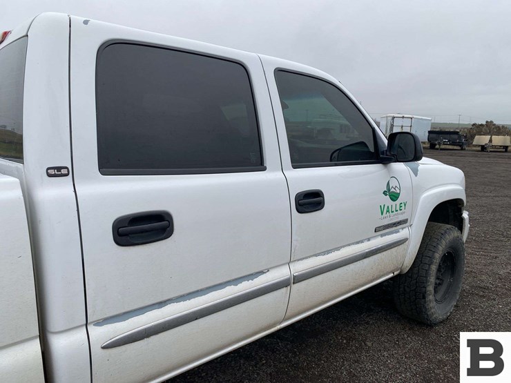 2006-gmc-sierra-2500-image-26