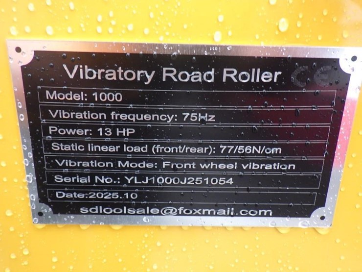 2025-sdlool-1000-vibratory-road-roller-image-12