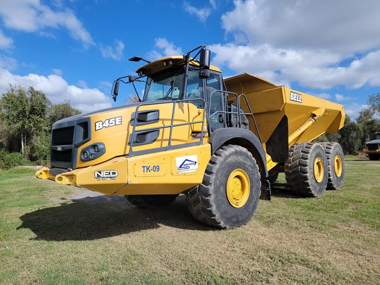 2022-bell-b45e-image-2