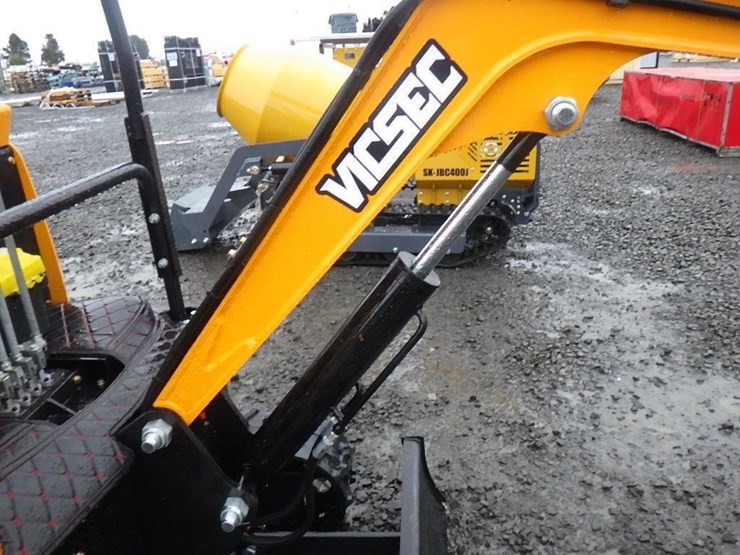 2025-vicsec-15-hydraulic-excavator-image-11