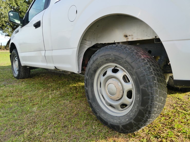 2017-ford-f150-xl-image-6