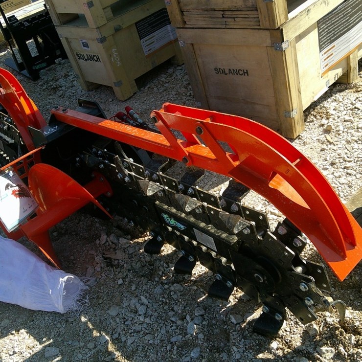 TRENCHER F/ MINI SKID STEER