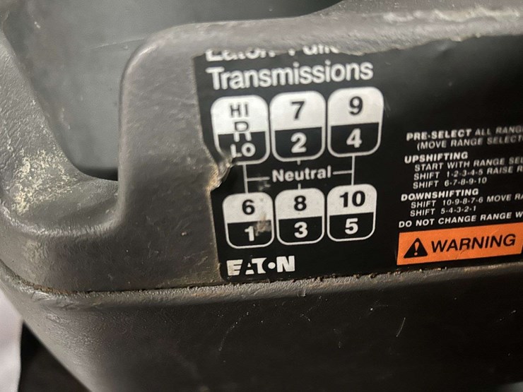 2016-international-prostar-image-14