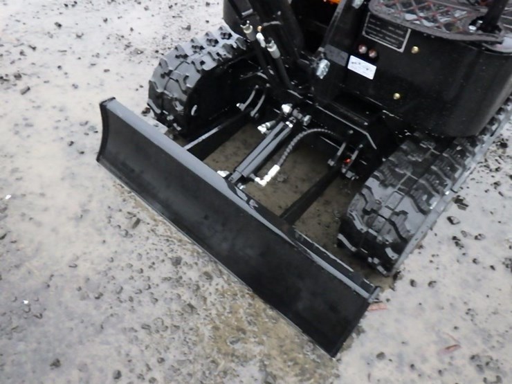 2025-vicsec-15-y-hydraulic-excavator-image-9