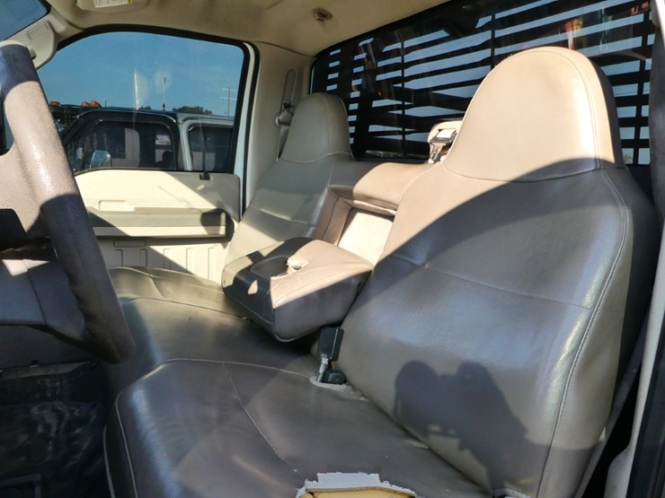 2008-ford-f250-xl-image-10