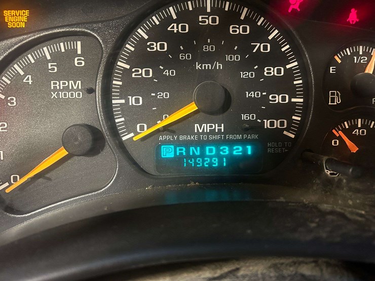 2001-chevrolet-2500-image-21