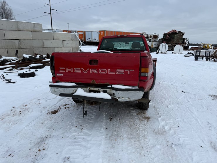 2003-chevrolet-2500-image-8