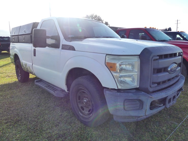 ford-f250-xl-image-2