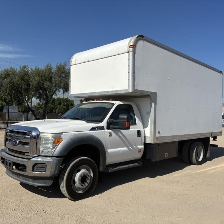 2015 FORD F550 XLT