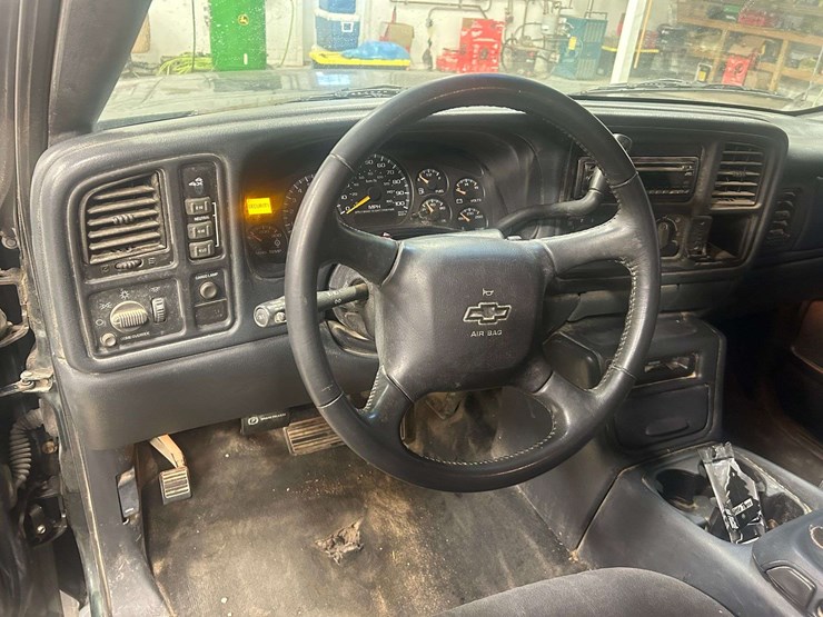 2001-chevrolet-2500-image-18