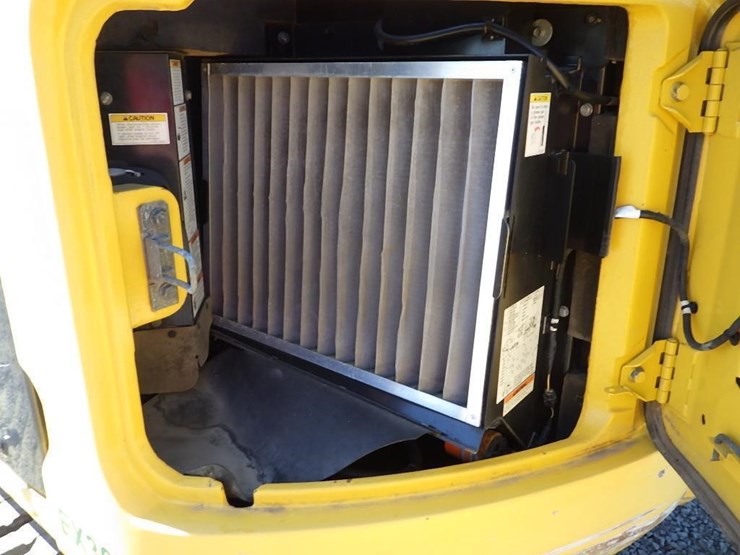 kobelco-sk85cs-3e-image-23