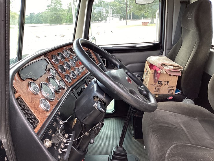 peterbilt-379-image-20