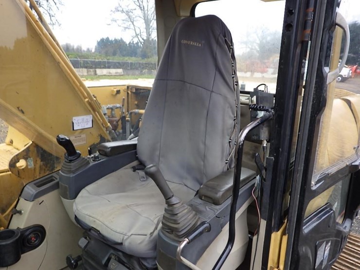 caterpillar-320c-image-25