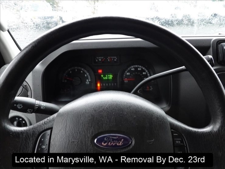 2014-ford-e550-image-9