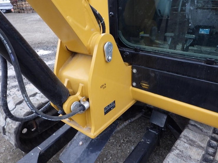 caterpillar-305.5e2-image-14