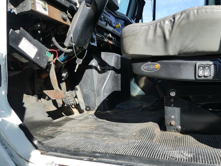 international-4800-image-18