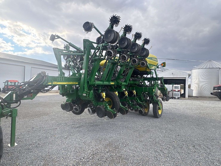 john-deere-1790-image-12