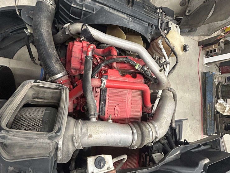 2016-international-prostar-image-24