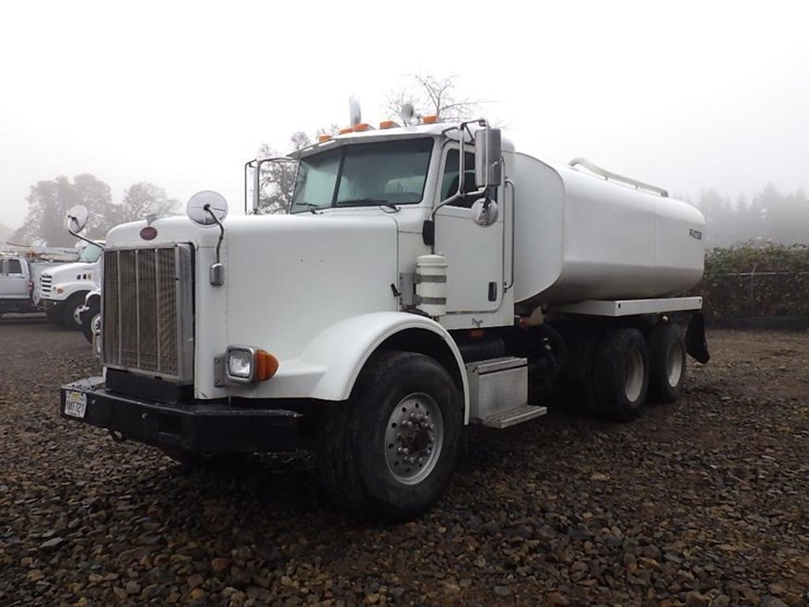 peterbilt-357-image-1