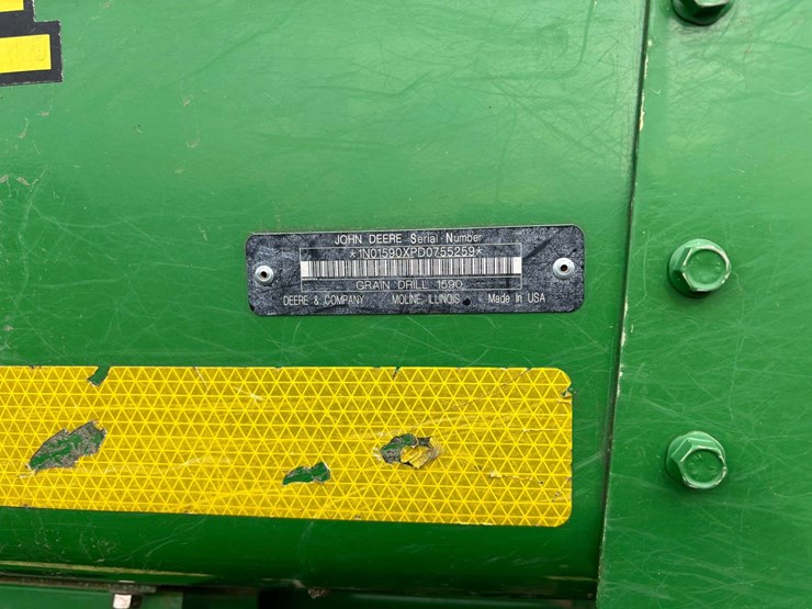 john-deere-1590-image-13