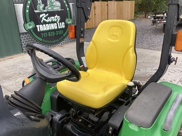 john-deere-3120-image-13