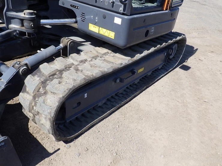 2023-develon-dx85r-3-hydraulic-excavator-image-36