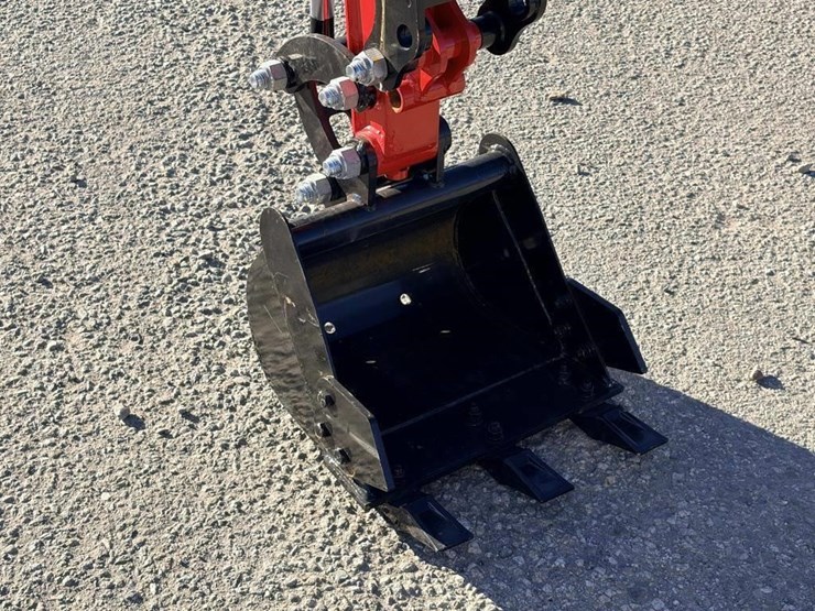 2025-vicsec-vc13-excavator-image-9