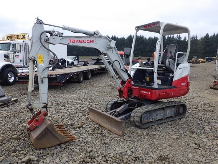 takeuchi-tb230-image-1