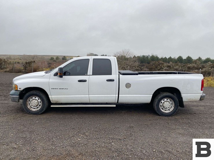 2005-dodge-ram-2500-image-2