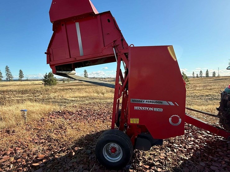 massey-ferguson-1745-image-2