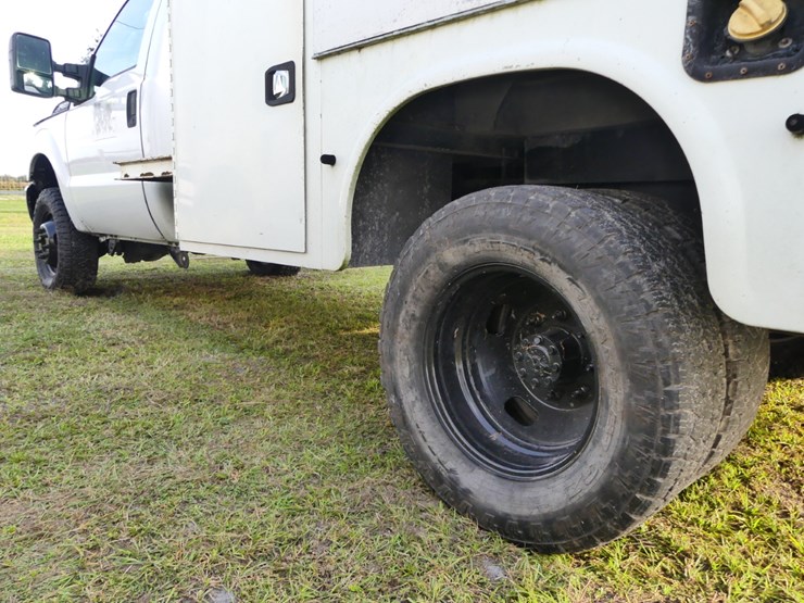 2016-ford-f350-xl-image-6