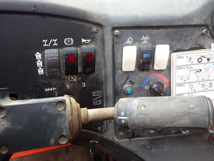 2012-jlg-g10-55a-image-28