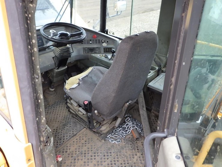 2005-volvo-a35d-image-37