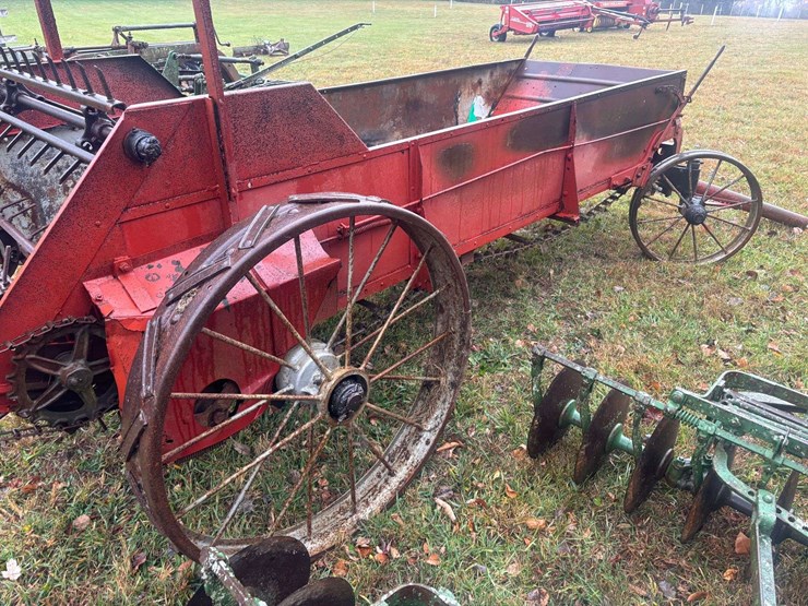 manure-spreader-image-11