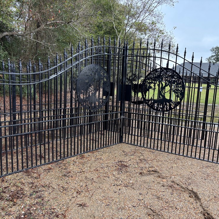 #1594 • 20FT METAL GATE