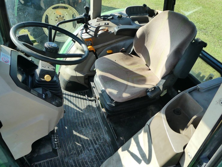 john-deere-6105e-image-14