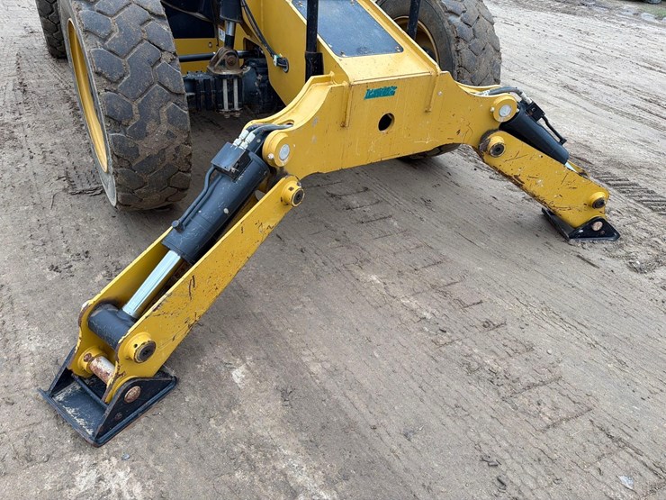 2019-caterpillar-tl1255-image-12