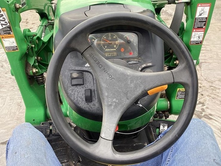john-deere-3120-image-17