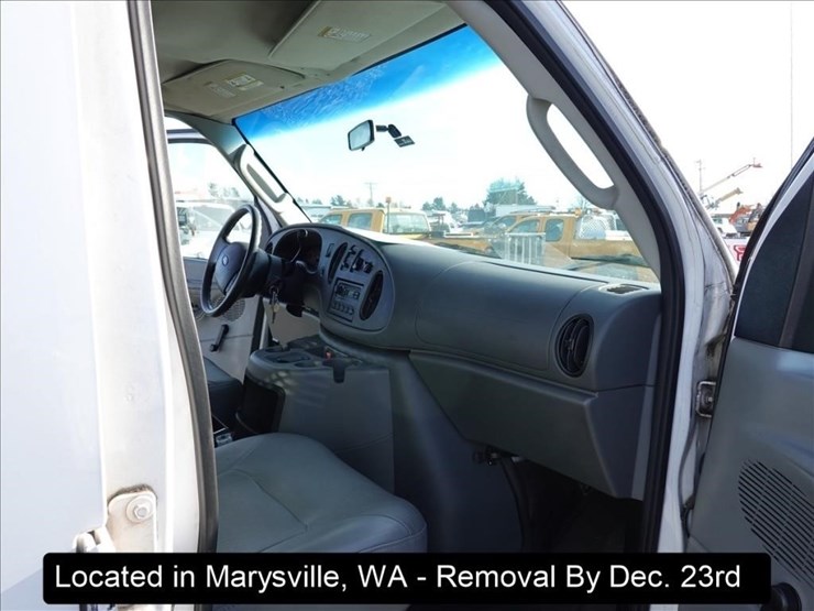 2005-ford-e350-image-2