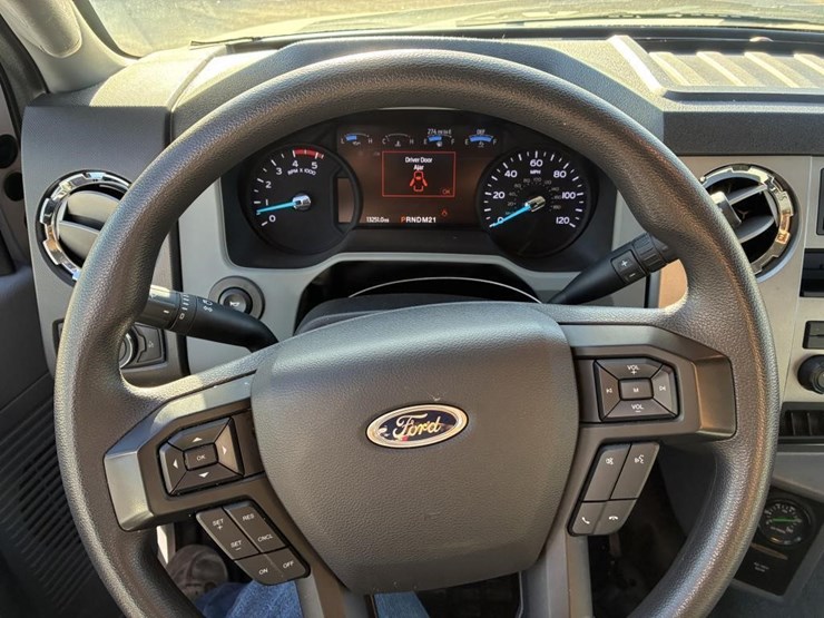 ford-f650-xlt-image-21