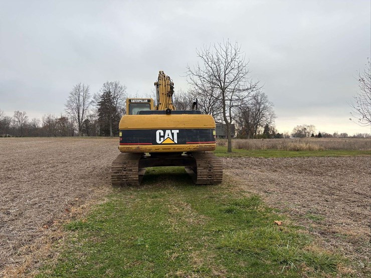 caterpillar-325cl-image-4