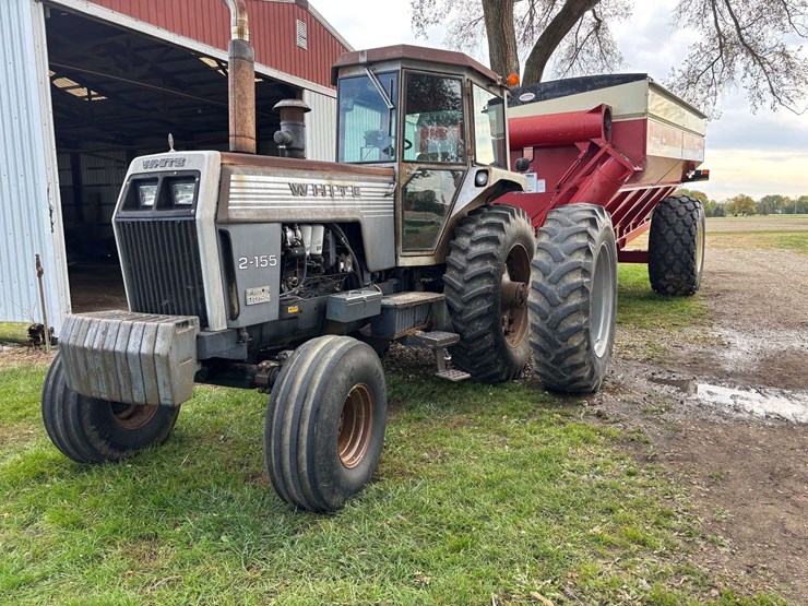 1977-white-2-155-image-4