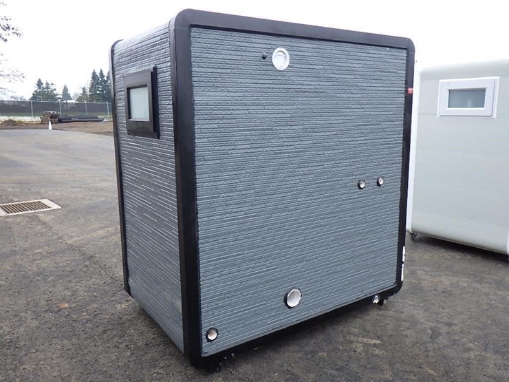 portable-toilet-w/-shower-image-2