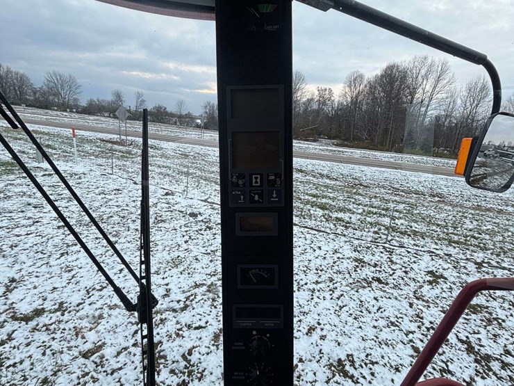 1996-case-ih-2388-image-25