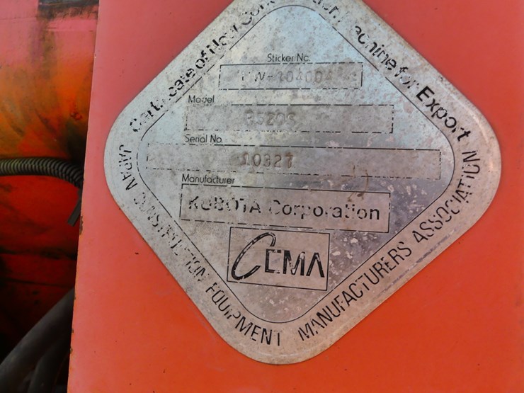 2004-kubota-r520-image-17