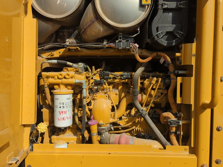 caterpillar-12m3-image-16