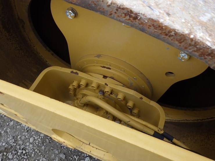 caterpillar-cs44-image-8